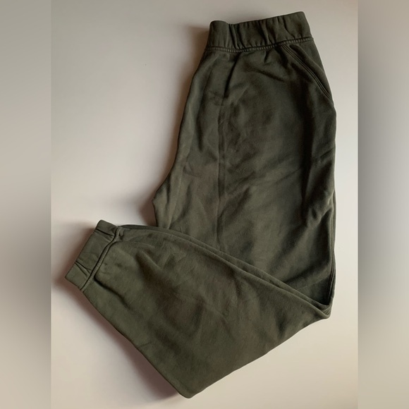 lululemon athletica Pants - ⭐️Host Pick⭐️ Lululemon Relaxed High-Rise Jogger